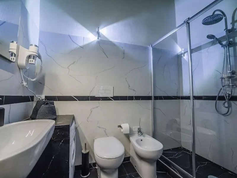 Hemeras Boutique House Pepi Флоренция Апартаменты